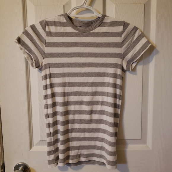 Gap Striped Grey & White Modern Tee - Picture 1 of 4